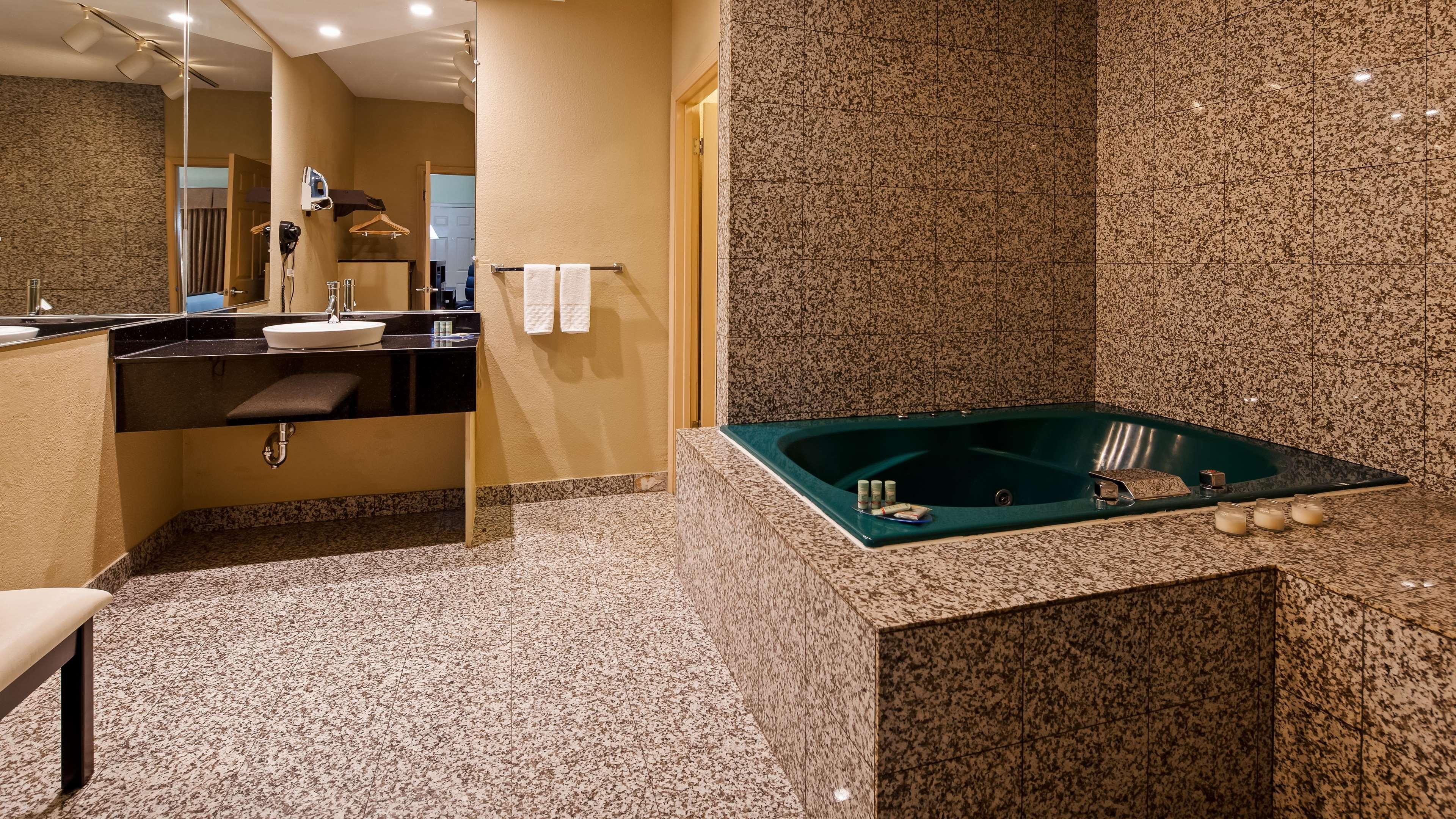 Best Western Airport Inn Monroe Εξωτερικό φωτογραφία