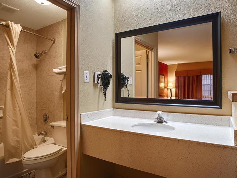 Best Western Airport Inn Monroe Εξωτερικό φωτογραφία